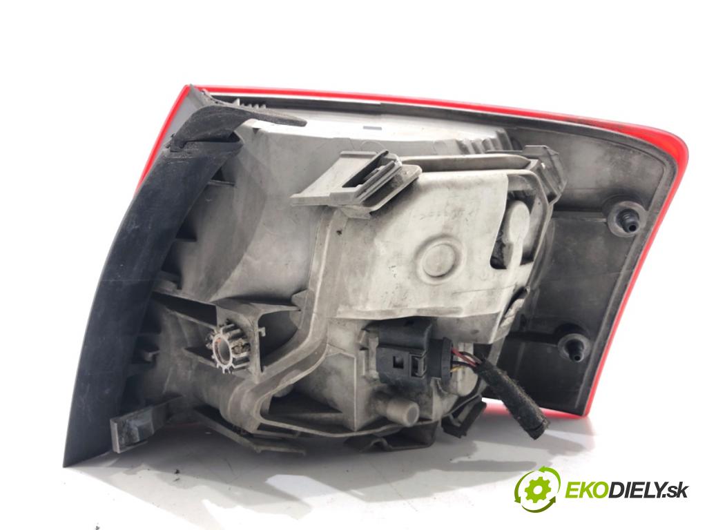AUDI A4 B7 Kombi 2006 103 kW 2.0 TDI 1968 Svetlo ľavy zad 8E9945095E