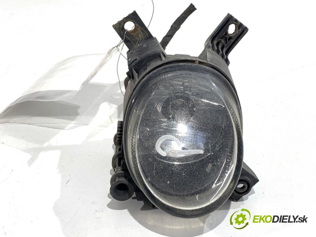 AUDI A4 B7 Kombi 2006 103 kW 2.0 TDI 1968 Hmlové svetlo, hmlovka pravy predný 8E0941700C