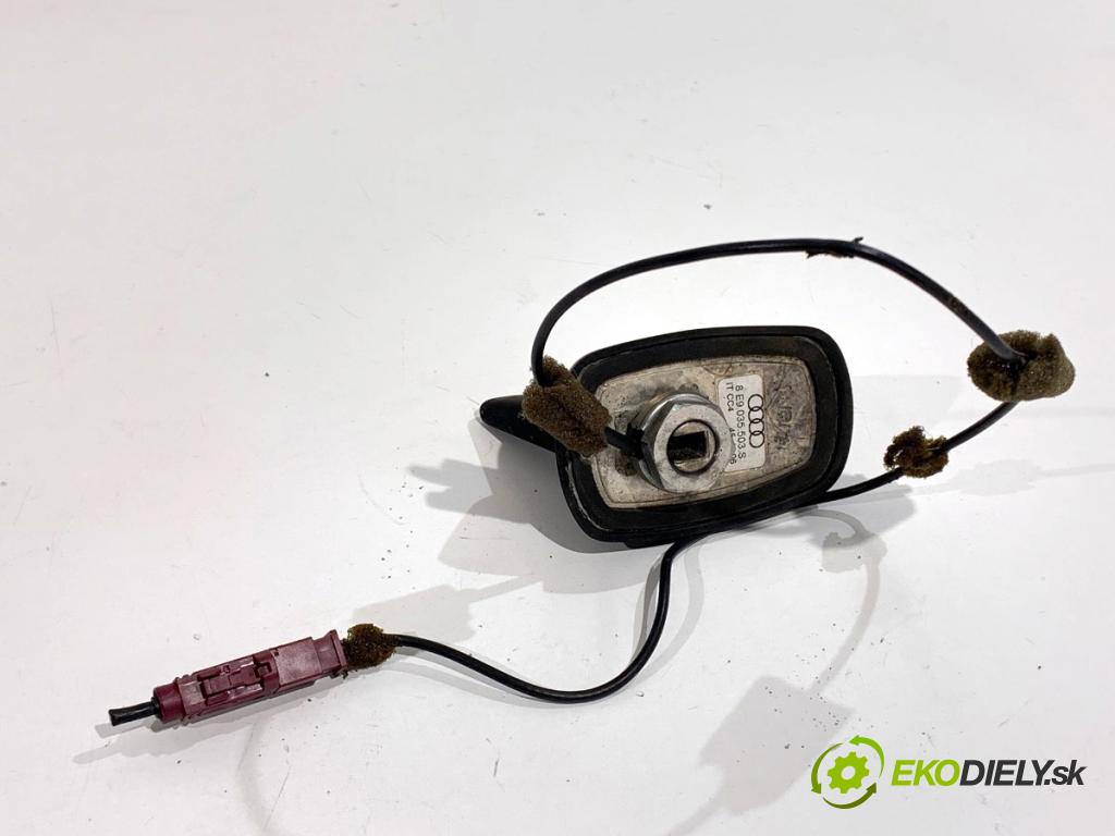 AUDI A4 B7 Kombi 2006 103 kW 2.0 TDI 1968 ANTENA 8E9035503S