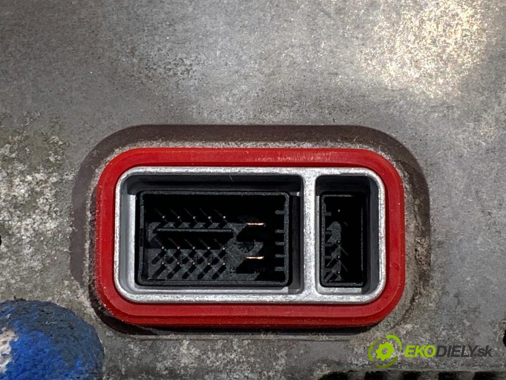 AUDI A4 B7 Kombi 2006 103 kW 2.0 TDI 1968 Menič XENON 1307329115 (Riadiaca jednotka xenónu)
