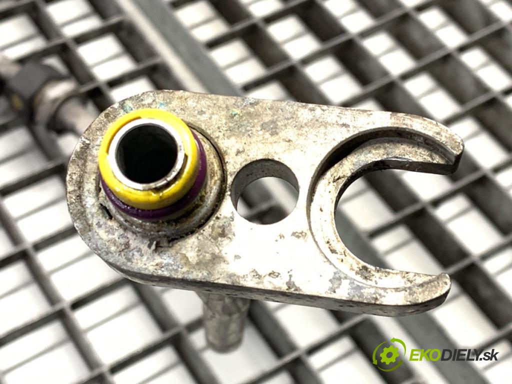 AUDI A4 B7 Kombi 2006 103 kW 2.0 TDI 1968 rúrka klimatizácie  (Rúrka klimatizácie)