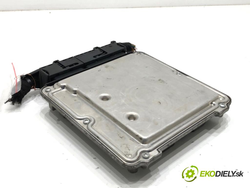 AUDI A6 C6 sedan 2004 165 kW 3.0 TDI quattro 2967 riadiaca jednotka Motor 4F0907401A (Riadiaca jednotka)