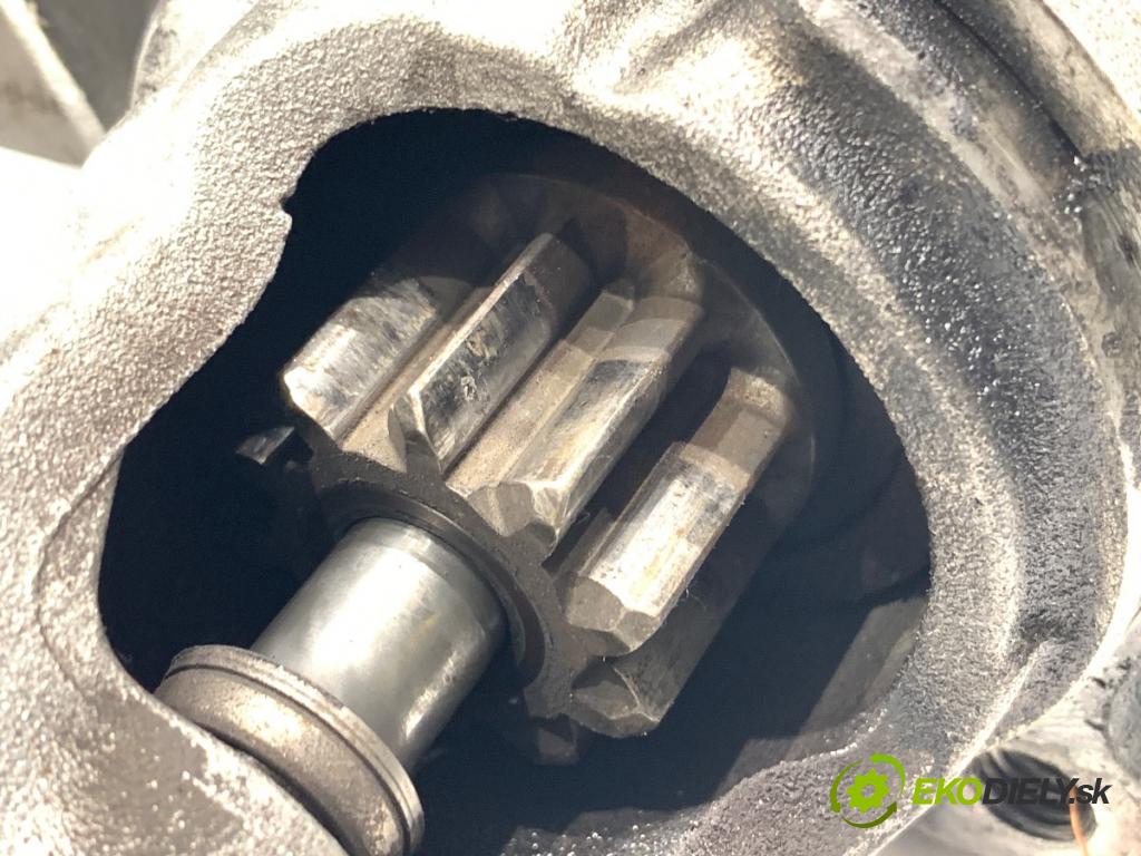 AUDI A6 C6 sedan 2004 165 kW 3.0 TDI quattro 2967 startér (Startér)