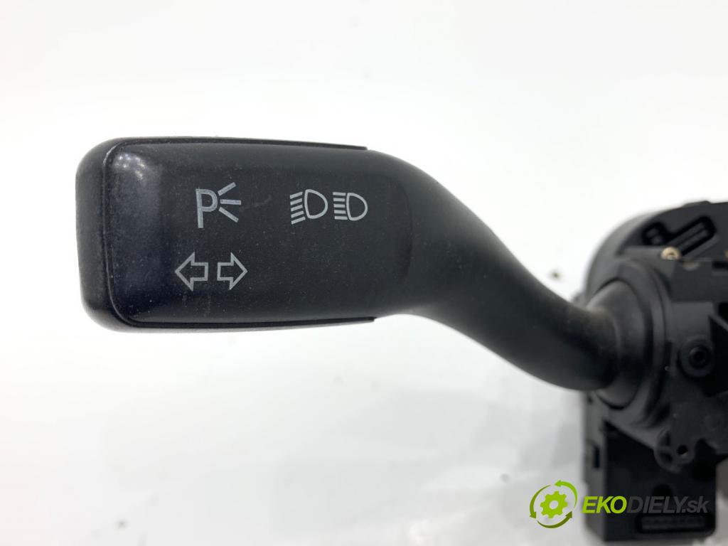 AUDI A6 C6 sedan 2004 165 kW 3.0 TDI quattro 2967 Prepínač kombinovaný 4F0953549A (Prepínacie páčky pod volantom)