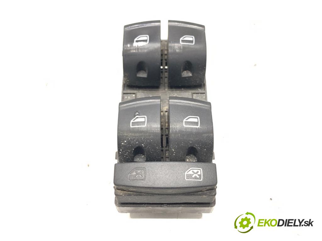 AUDI A6 C6 sedan 2004 165 kW 3.0 TDI quattro 2967 Prepínač okien 4F0959851F (Prepínacie páčky pod volantom)