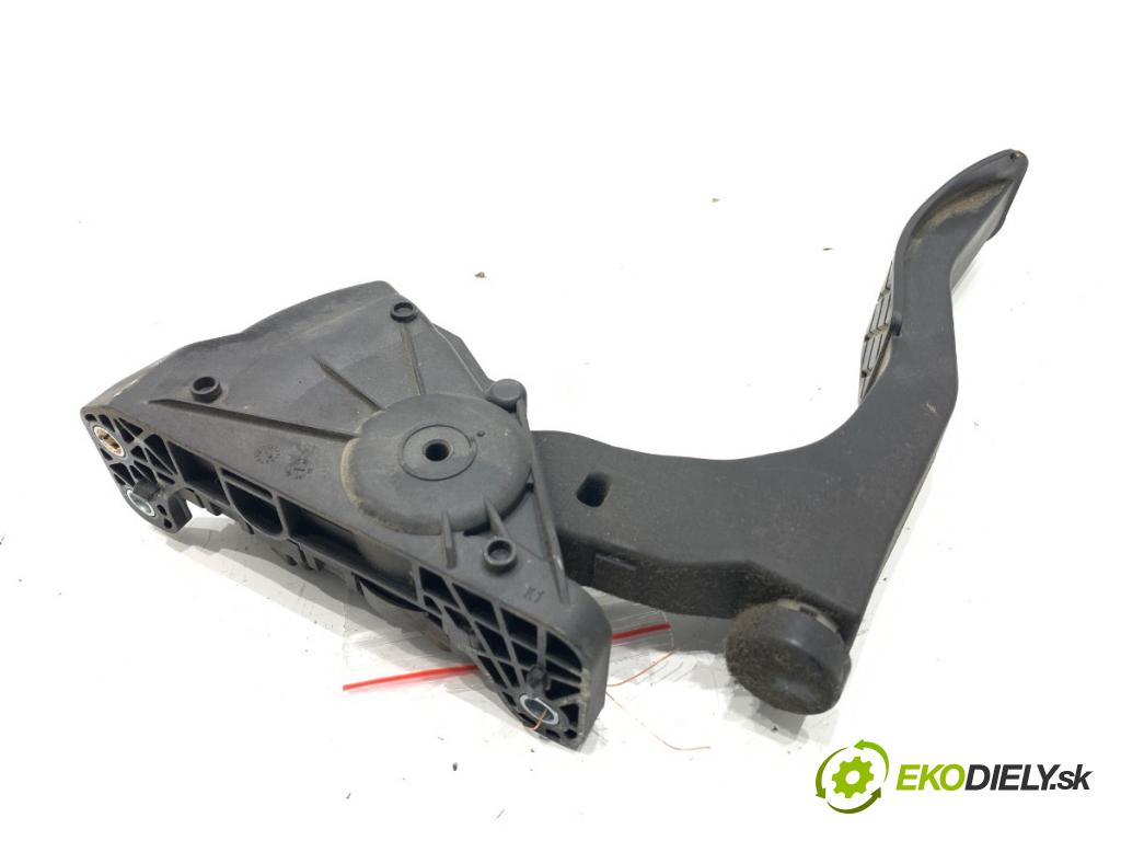 AUDI A6 C6 sedan 2004 165 kW 3.0 TDI quattro 2967 potenciometr plynového pedálu 4F1723523A (Potenciometr plynového pedálu)