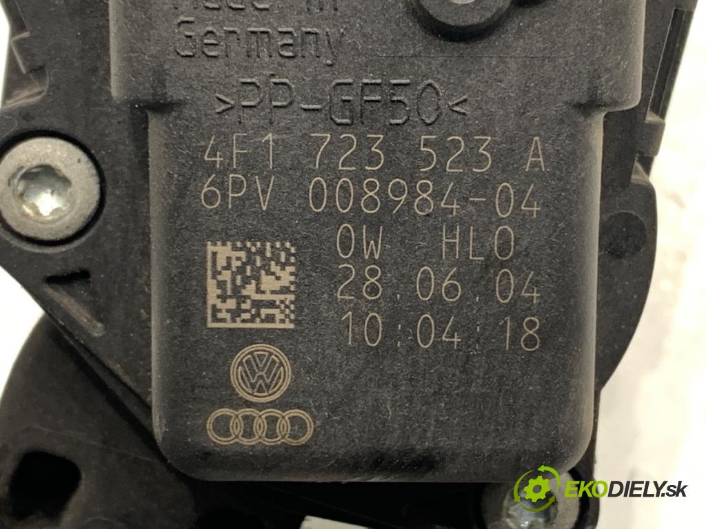 AUDI A6 C6 sedan 2004 165 kW 3.0 TDI quattro 2967 Potenciometer plynu 4F1723523A (Potenciometer plynového pedálu)