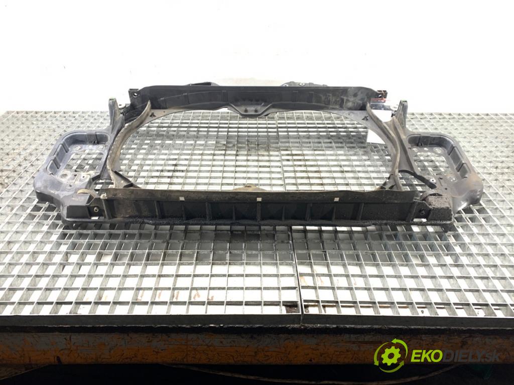 AUDI A6 C6 sedan 2004 165 kW 3.0 TDI quattro 2967 držák přední část  (Přední výztuha)