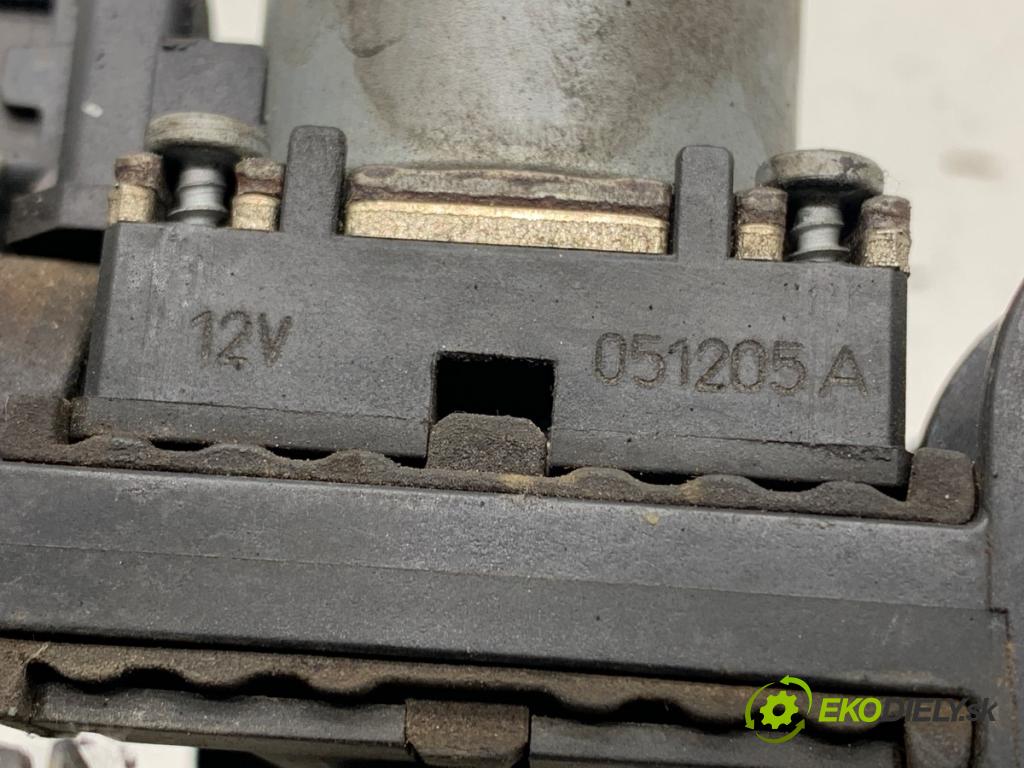 AUDI A6 C6 sedan 2004 165 kW 3.0 TDI quattro 2967 Magnetický ventil vody 4F1959617A (Elektrosúčasti ostatné)