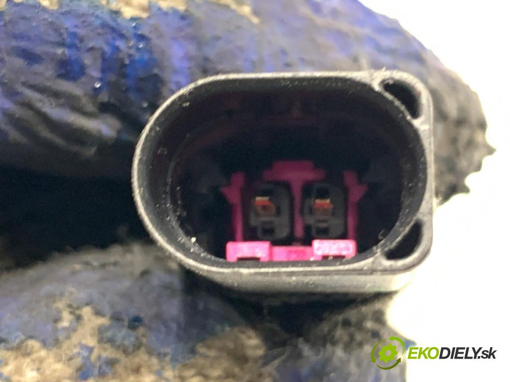 AUDI A6 C6 sedan 2004 165 kW 3.0 TDI quattro 2967 snímač teploty spalín 059906088A (Snímač)