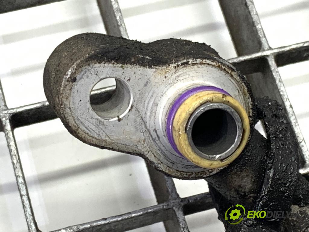 AUDI A6 C6 sedan 2004 165 kW 3.0 TDI quattro 2967 rúrka klimatizácie 4F0260701M (Rúrka klimatizácie)