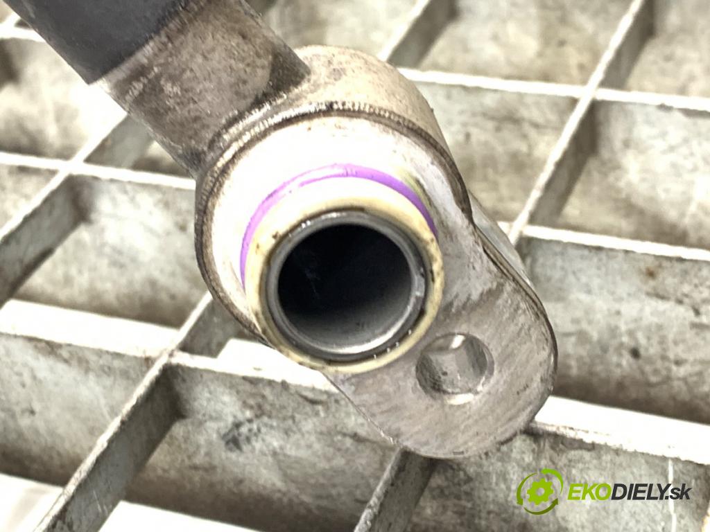 AUDI A6 C6 sedan 2004 165 kW 3.0 TDI quattro 2967 rúrka klimatizácie 4F0260701M (Rúrka klimatizácie)