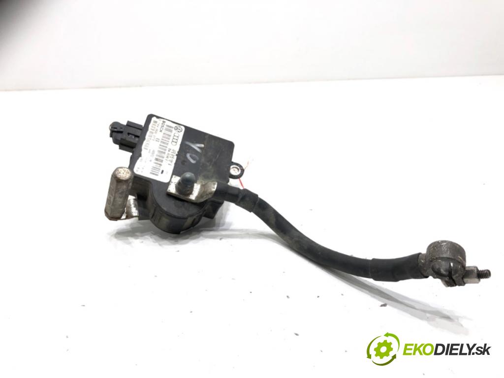 AUDI A6 C6 sedan 2004 165 kW 3.0 TDI quattro 2967 Modul akumulátora 4F0915181A