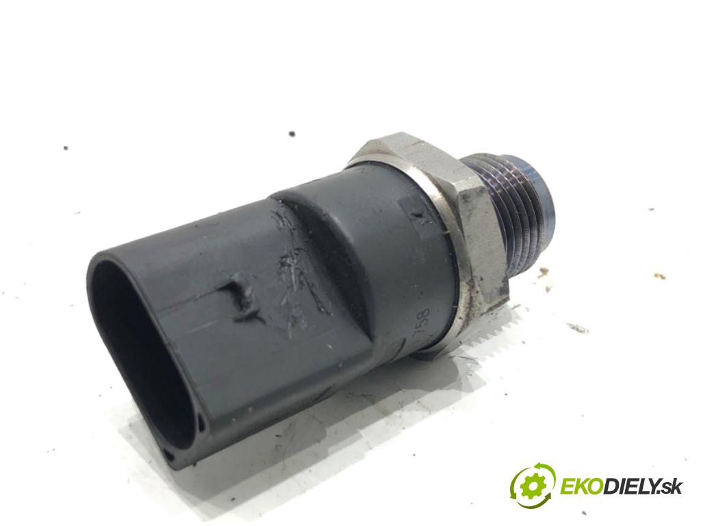 AUDI A6 C6 sedan 2004 165 kW 3.0 TDI quattro 2967 Snímač tlaku paliva 059130758 (Snímač)