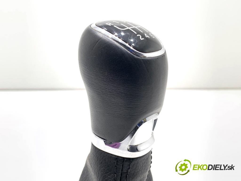 SKODA SUPERB III Kombi 2023 110 kW 2.0 TDI 1968 Manžeta 3V1711113S (Rýchlostná páka (kulisa))