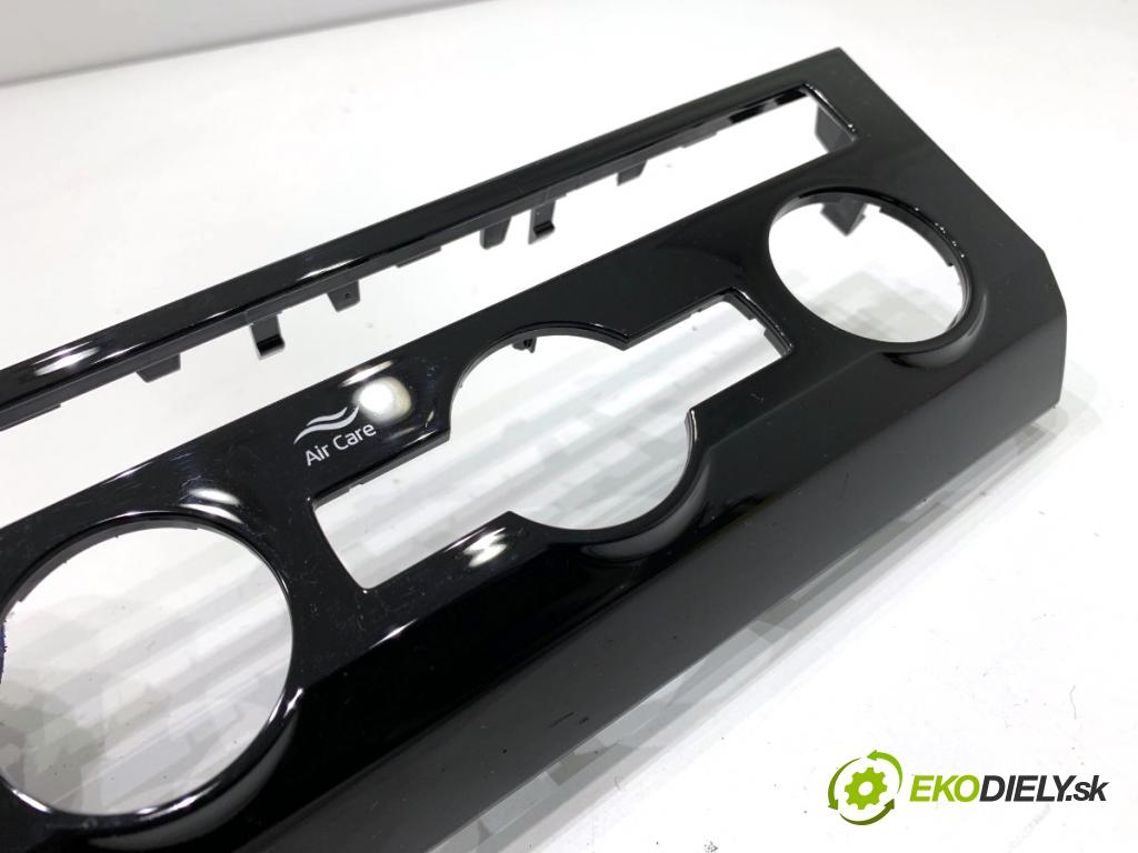 SKODA SUPERB III Kombi 2023 110 kW 2.0 TDI 1968 kryt Rámček panel klimatizácie 3V0820075B