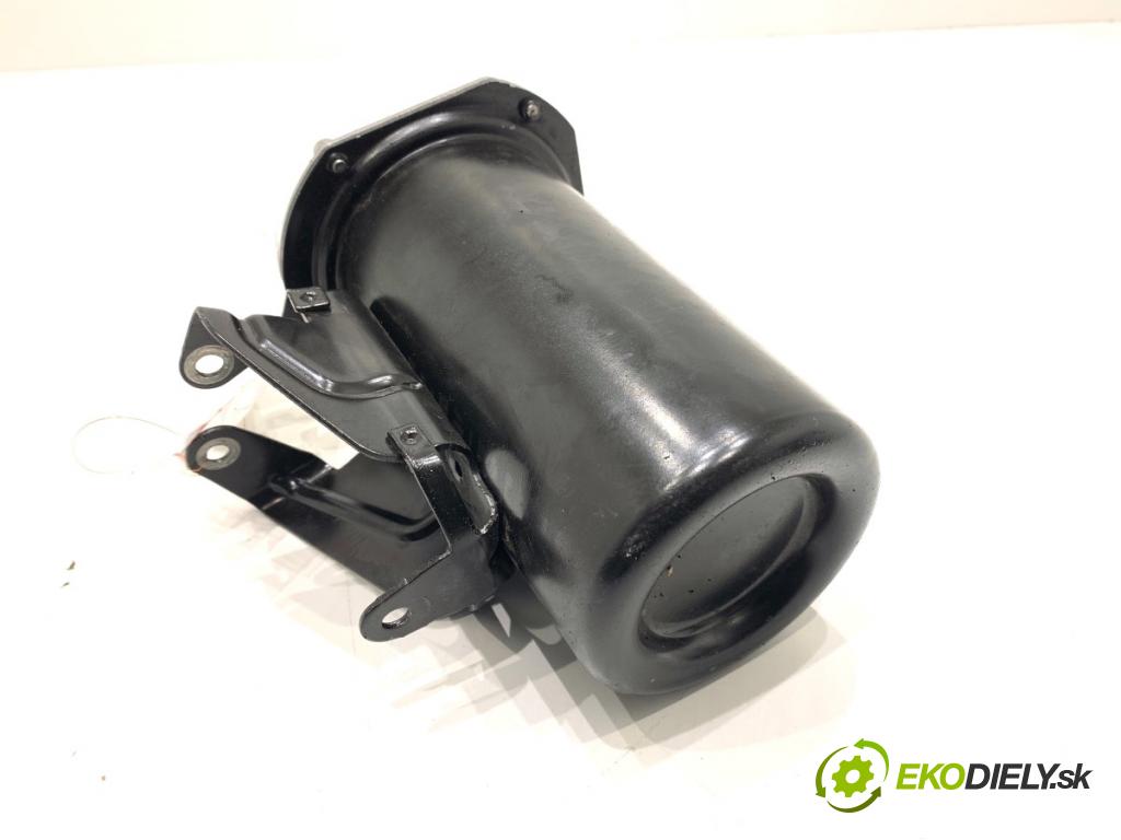 SKODA SUPERB III Kombi 2023 110 kW 2.0 TDI 1968 obal filtra paliva 5WA127399Q