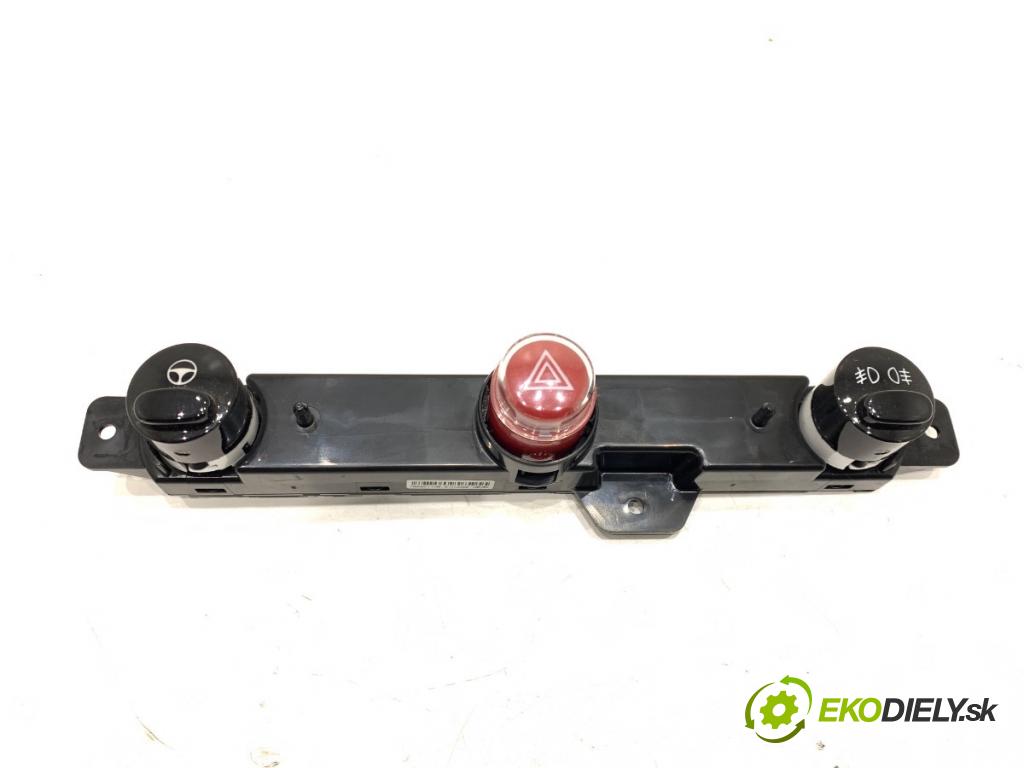 FIAT 500 liftback 2023 51 kW 1.0 Mild Hybrid (312.AYD1B) 999 Spínač svetiel výstražných (núdzových) 735451108 (Prepínacie páčky pod volantom)