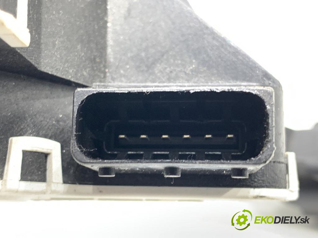 FIAT 500 liftback 2023 51 kW 1.0 Mild Hybrid (312.AYD1B) 999 Potenciometer plynu 005205409400 (Potenciometer plynového pedálu)