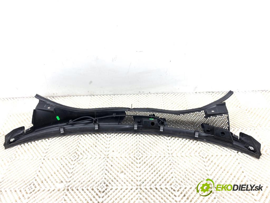 FIAT 500 liftback 2023 51 kW 1.0 Mild Hybrid (312.AYD1B) 999 torpédo plast pod čelní okno 735536638 (Plast pod čelním sklem)