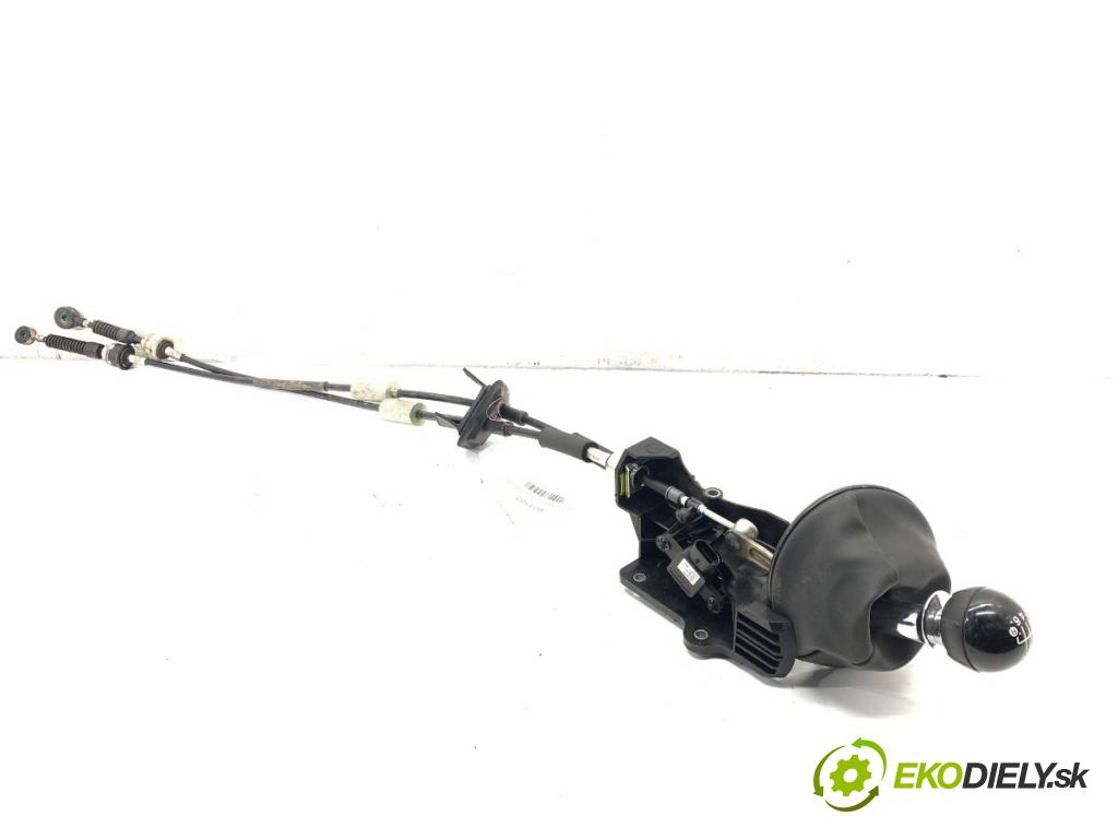 FIAT 500 liftback 2023 51 kW 1.0 Mild Hybrid (312.AYD1B) 999 Kulisa 50296940 (Rýchlostná páka (kulisa))