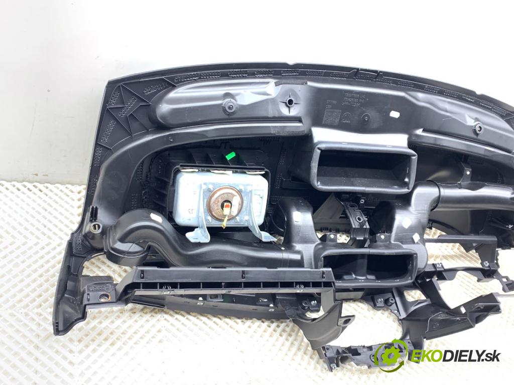 FIAT 500 liftback 2023 51 kW 1.0 Mild Hybrid (312.AYD1B) 999 Palubná doska silentbloku pasy 735577858 07357635090