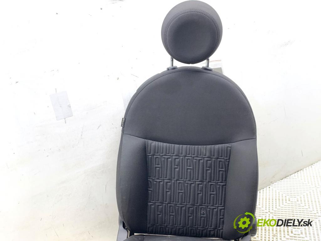 FIAT 500 liftback 2023 51 kW 1.0 Mild Hybrid (312.AYD1B) 999 Sedadlo pravy predný