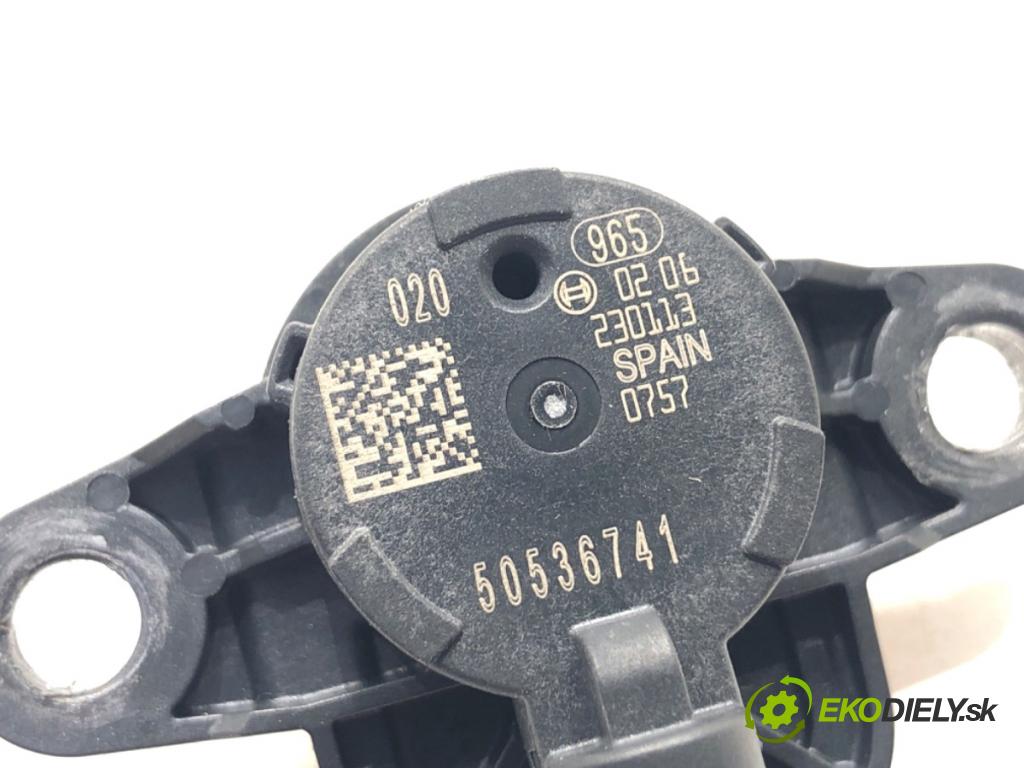 FIAT 500 liftback 2023 51 kW 1.0 Mild Hybrid (312.AYD1B) 999 Snímač nárazu 50536741 (Snímač nárazu)