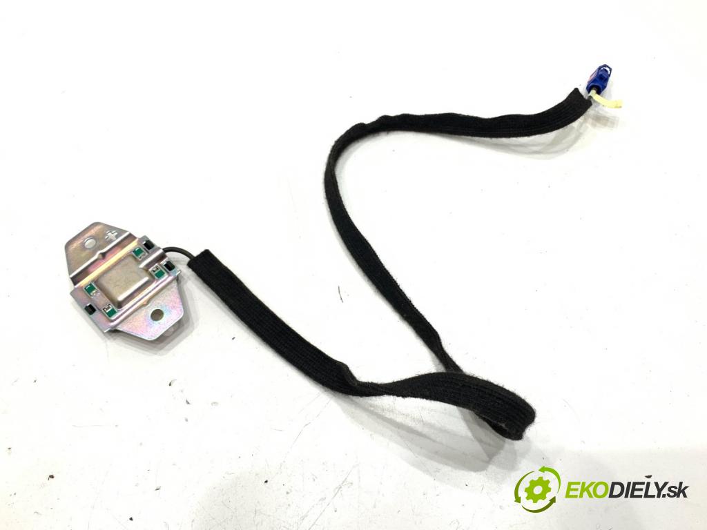 FIAT 500 liftback 2023 51 kW 1.0 Mild Hybrid (312.AYD1B) 999 Zosilňovač antény 52169812