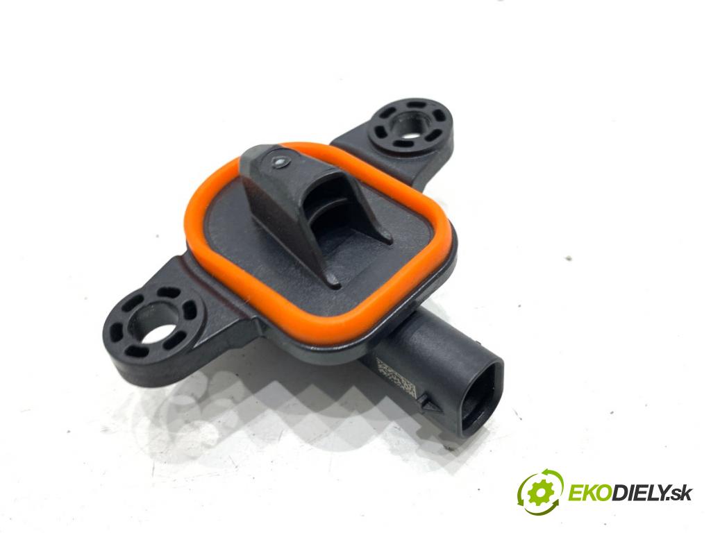 FIAT 500 liftback 2023 51 kW 1.0 Mild Hybrid (312.AYD1B) 999 Snímač nárazu 50536741 (Snímač nárazu)