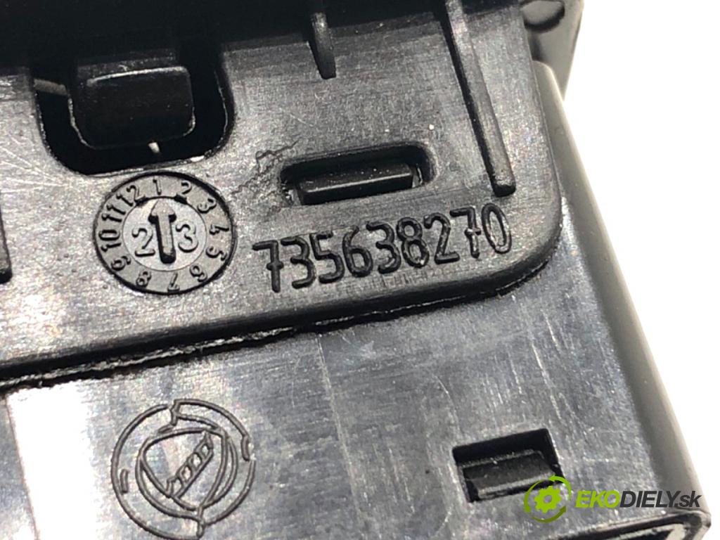 FIAT 500 liftback 2023 51 kW 1.0 Mild Hybrid (312.AYD1B) 999 Prepínač nastavenia spätných zrkadiel 735638270 (Prepínacie páčky pod volantom)