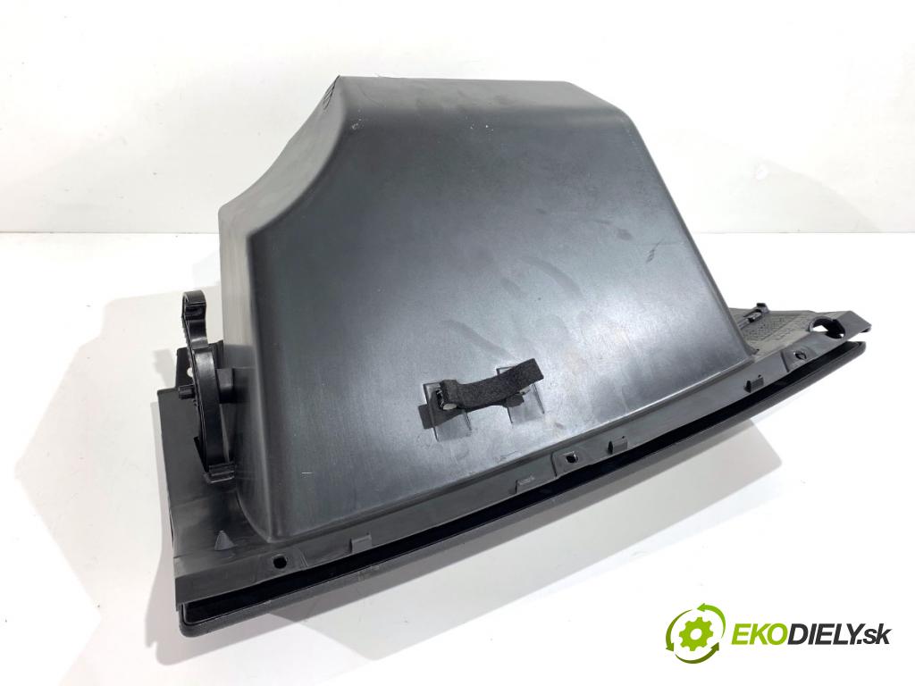 FIAT 500 liftback 2023 51 kW 1.0 Mild Hybrid (312.AYD1B) 999 přihrádka kastlík spolujezdce 735578449 (Přihrádka (kastlík))