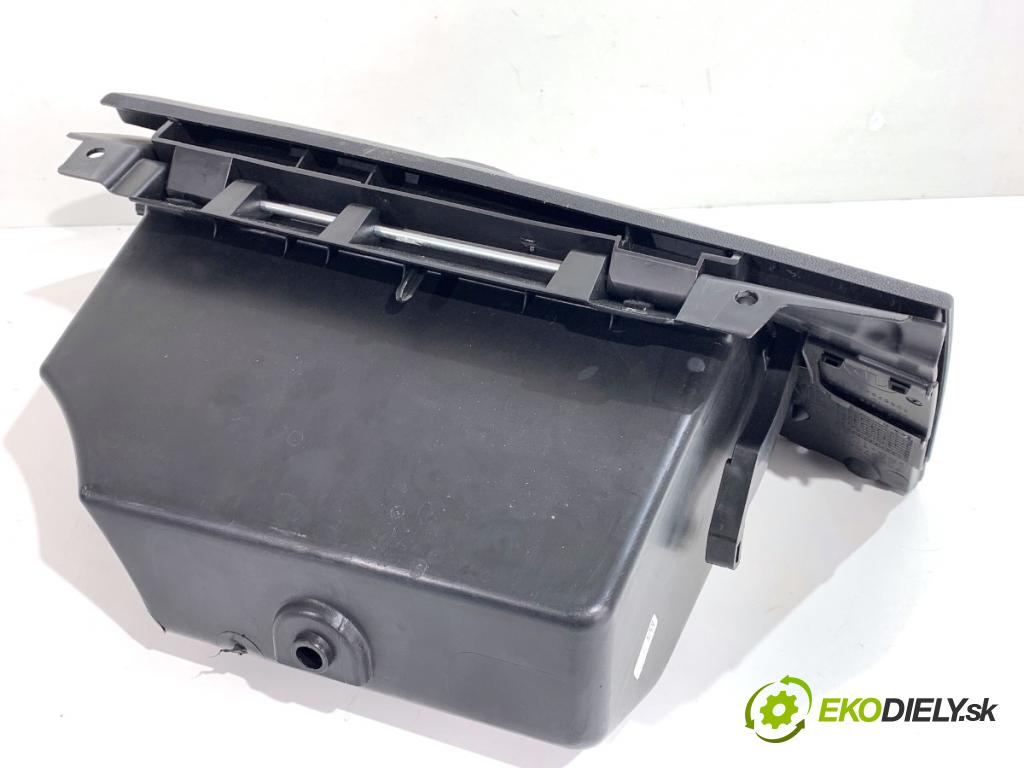 FIAT 500 liftback 2023 51 kW 1.0 Mild Hybrid (312.AYD1B) 999 přihrádka kastlík spolujezdce 735578449 (Přihrádka (kastlík))