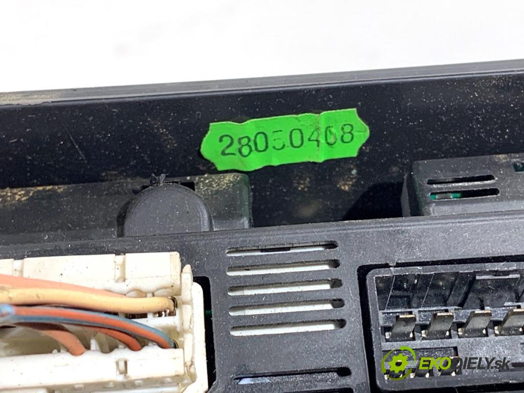 CITROEN JUMPER II Platforma / podwozie 2004 94 kW 2.8 HDi 2798 Panel ovládania kúrenia  (Prepínacie páčky pod volantom)