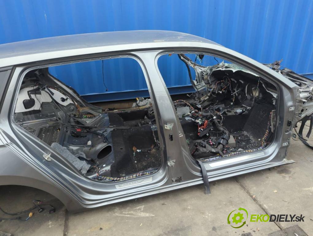 SKODA SUPERB III Kombi 2023 110 kW 2.0 TDI 1968 KAROSERIA ČTVRŤÁK blatník zadní část levý pravý POŠTY: prahy střecha