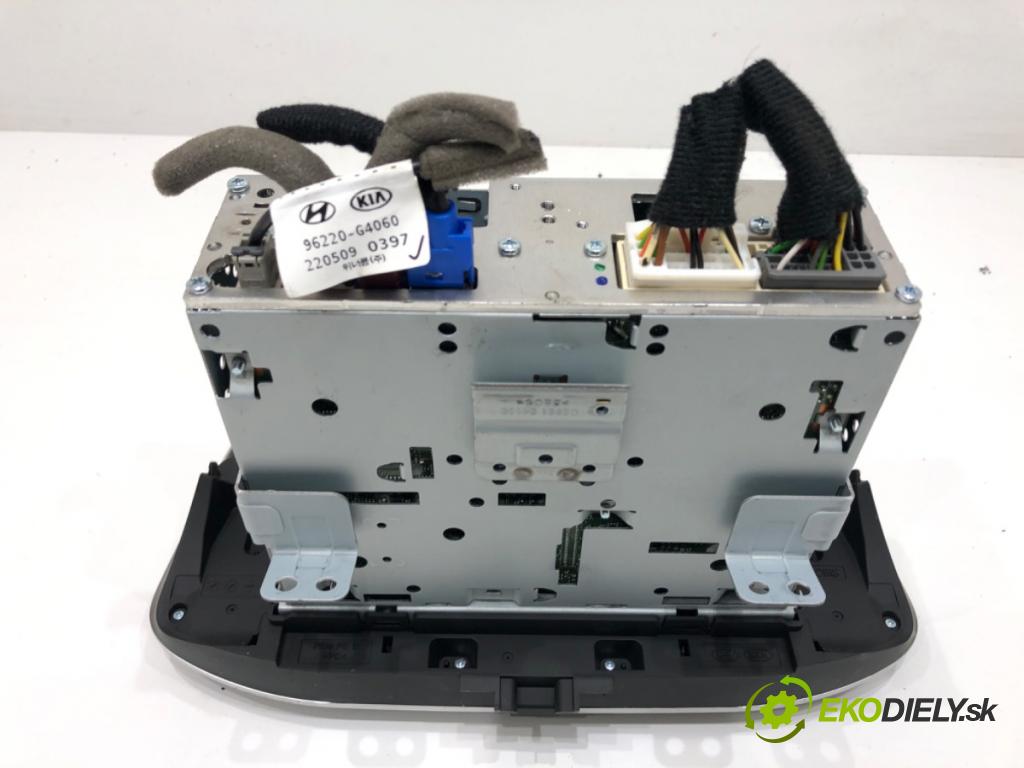 HYUNDAI i30 Kombi 2022 88 kW 1.0 T-GDI 998 Dislpej 96160G4410RET (Prístrojová doska)