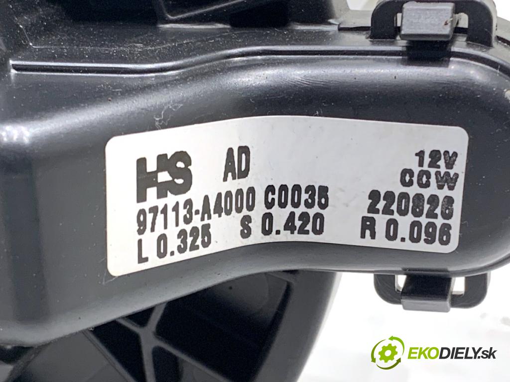 HYUNDAI i30 Kombi 2022 88 kW 1.0 T-GDI 998 ventilátor kúrenia 97113-A4000