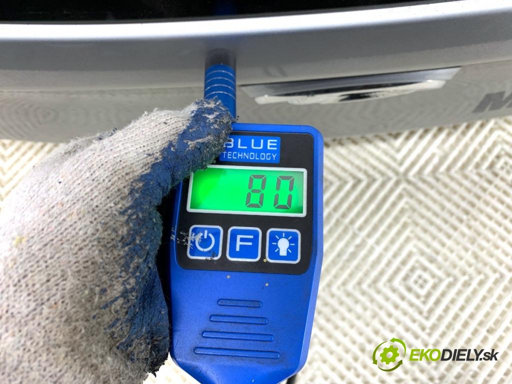 HYUNDAI i30 Kombi 2022 88 kW 1.0 T-GDI 998 kapota zad R2T