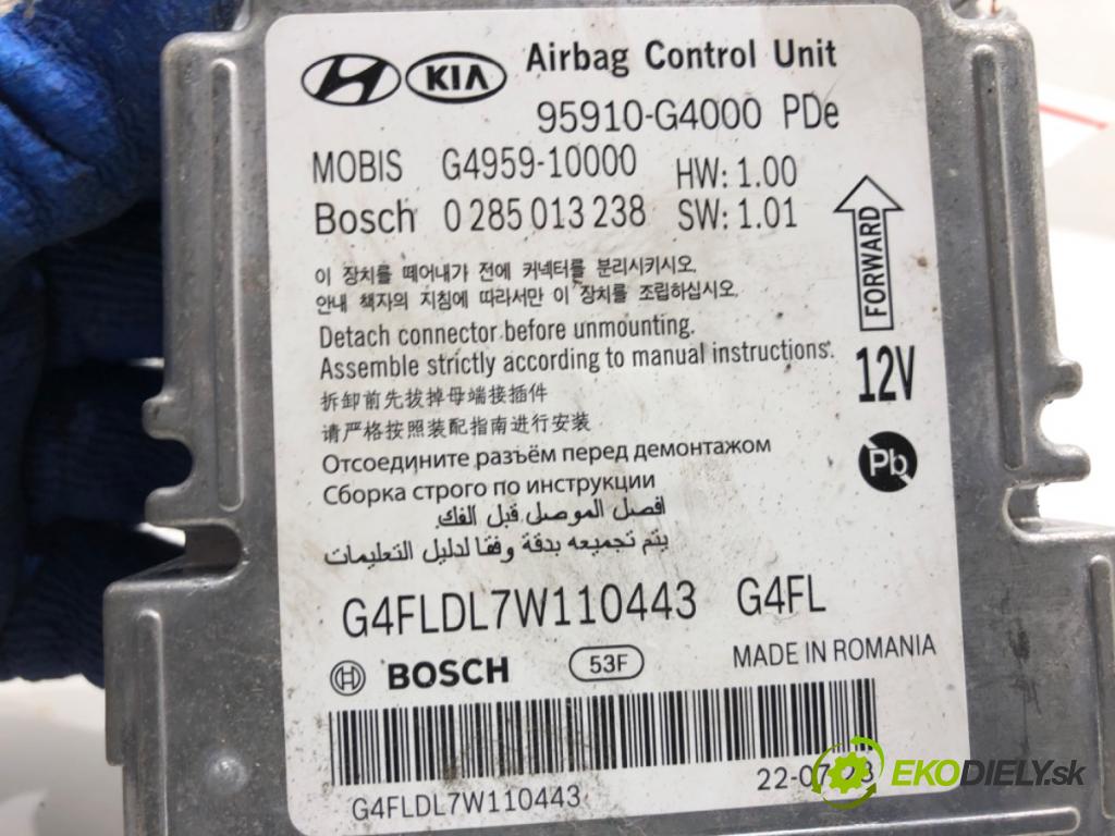 HYUNDAI i30 Kombi 2022 88 kW 1.0 T-GDI 998 senzor airbag 95910-G4000 (Snímač)