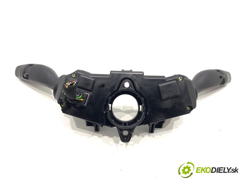 HYUNDAI i30 Kombi 2022 88 kW 1.0 T-GDI 998 Prepínač kombinovaný 93404G4951 (Prepínacie páčky pod volantom)