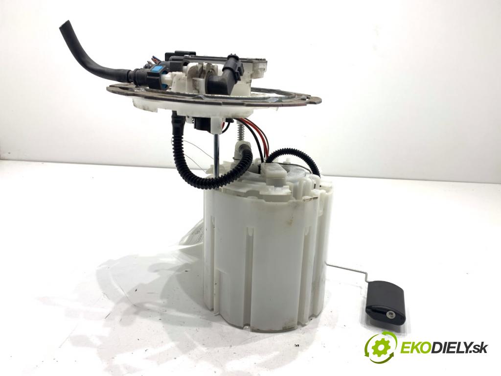 HYUNDAI i30 Kombi 2022 88 kW 1.0 T-GDI 998 pumpa paliva 33040-G4100