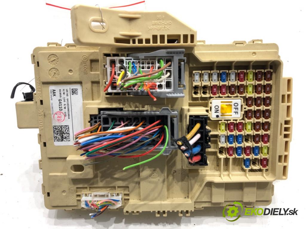 HYUNDAI i30 Kombi 2022 88 kW 1.0 T-GDI 998 modul BSI 91955-G4110 (Pojistková skříňka)