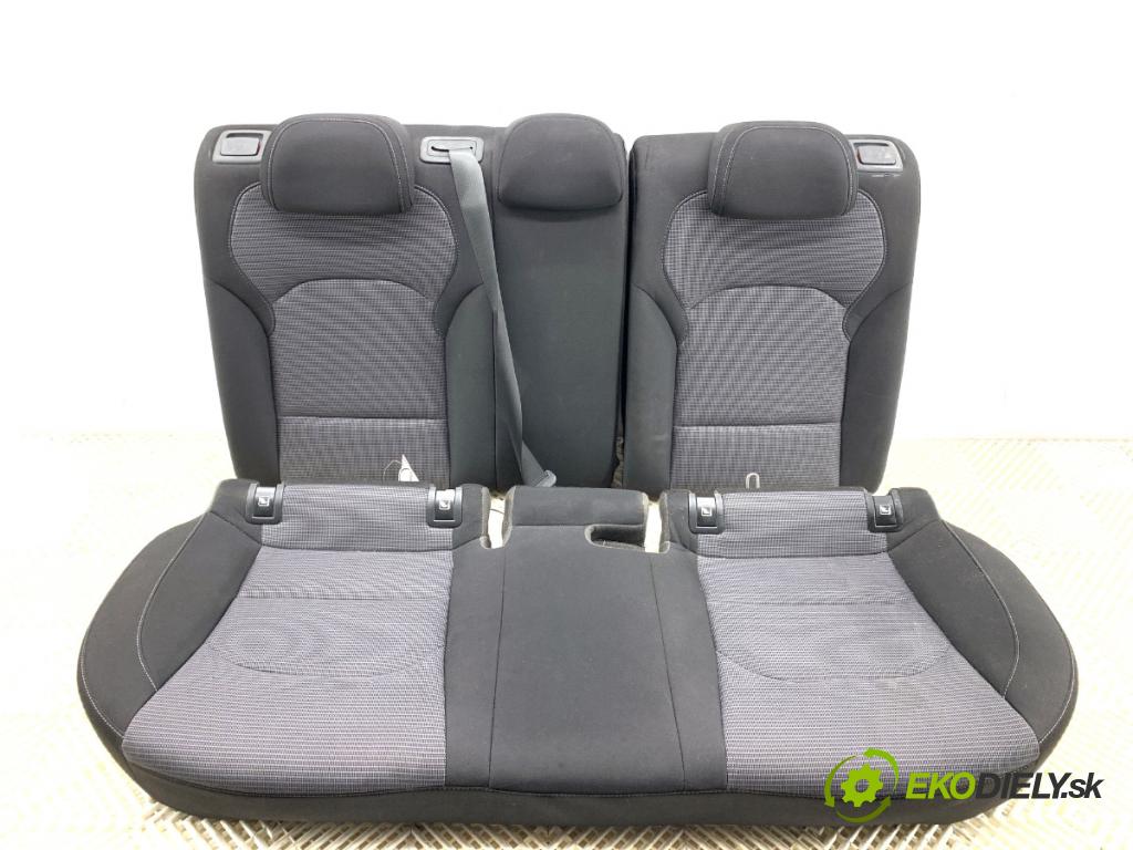 HYUNDAI i30 Kombi 2022 88 kW 1.0 T-GDI 998 Sedadlo druhý rad 