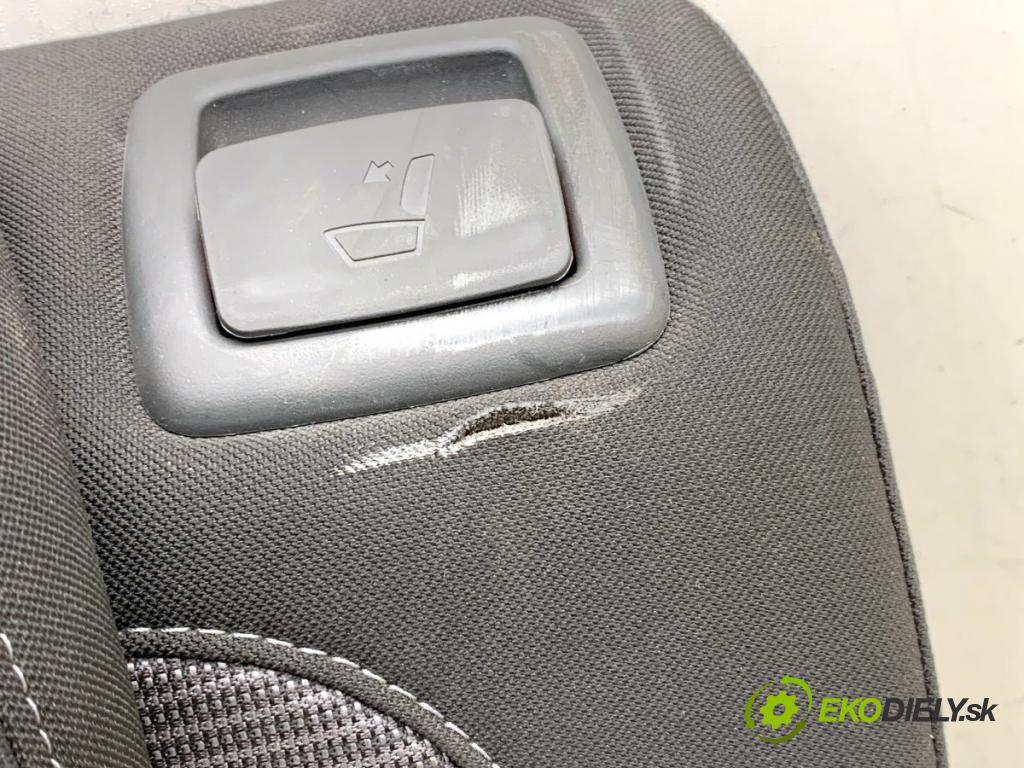 HYUNDAI i30 Kombi 2022 88 kW 1.0 T-GDI 998 Sedadlo druhý rad