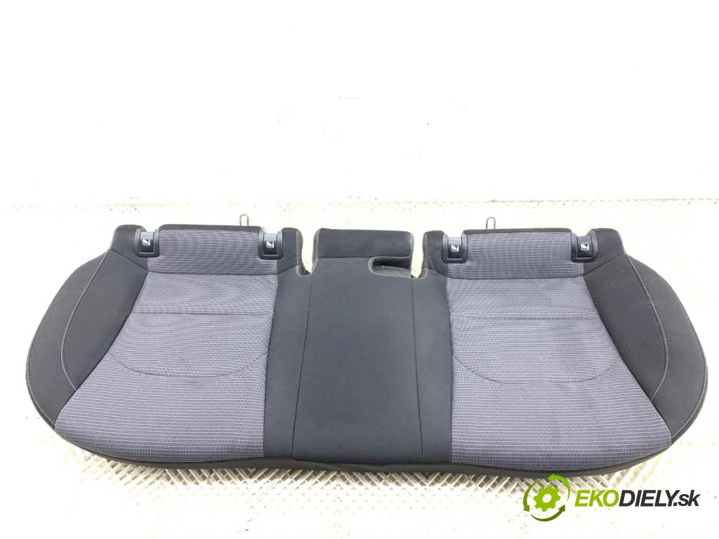 HYUNDAI i30 Kombi 2022 88 kW 1.0 T-GDI 998 Sedadlo druhý rad