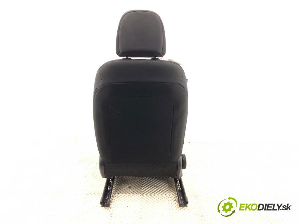 HYUNDAI i30 Kombi 2022 88 kW 1.0 T-GDI 998 Sedadlo pravy predný