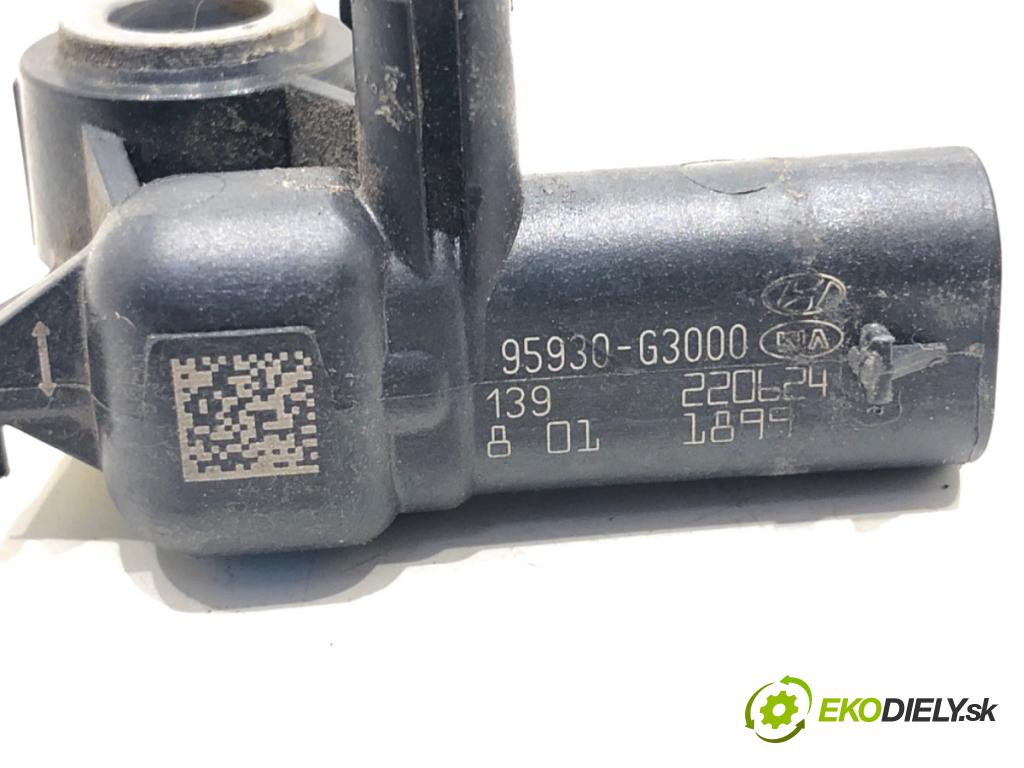 HYUNDAI i30 Kombi 2022 88 kW 1.0 T-GDI 998 Snímač nárazu 95930-G3000 (Snímač nárazu)