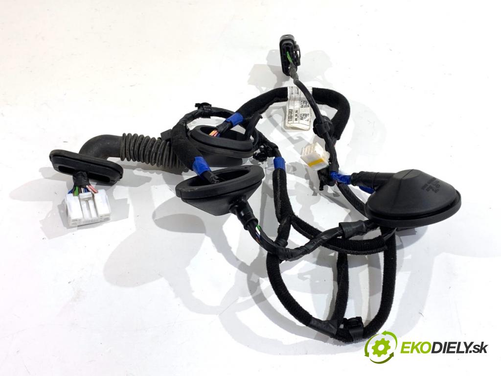 HYUNDAI i30 Kombi 2022 88 kW 1.0 T-GDI 998 Káblovačka Dvere zad pravy 91660-G4060