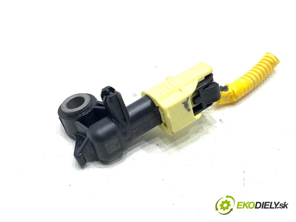 HYUNDAI i30 Kombi 2022 88 kW 1.0 T-GDI 998 Snímač nárazu 95920-G3000 (Snímač nárazu)