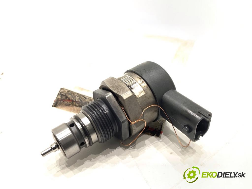 JAGUAR XF II sedan 2018 132 kW 2.0 D 1999 Snímač tlaku paliva 0281006464 (Snímač)